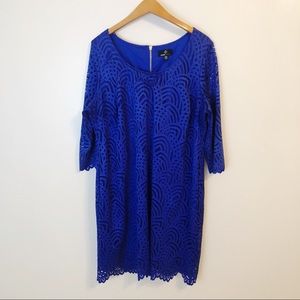 Ronni Nicole: Blue Lace Sheath Dress